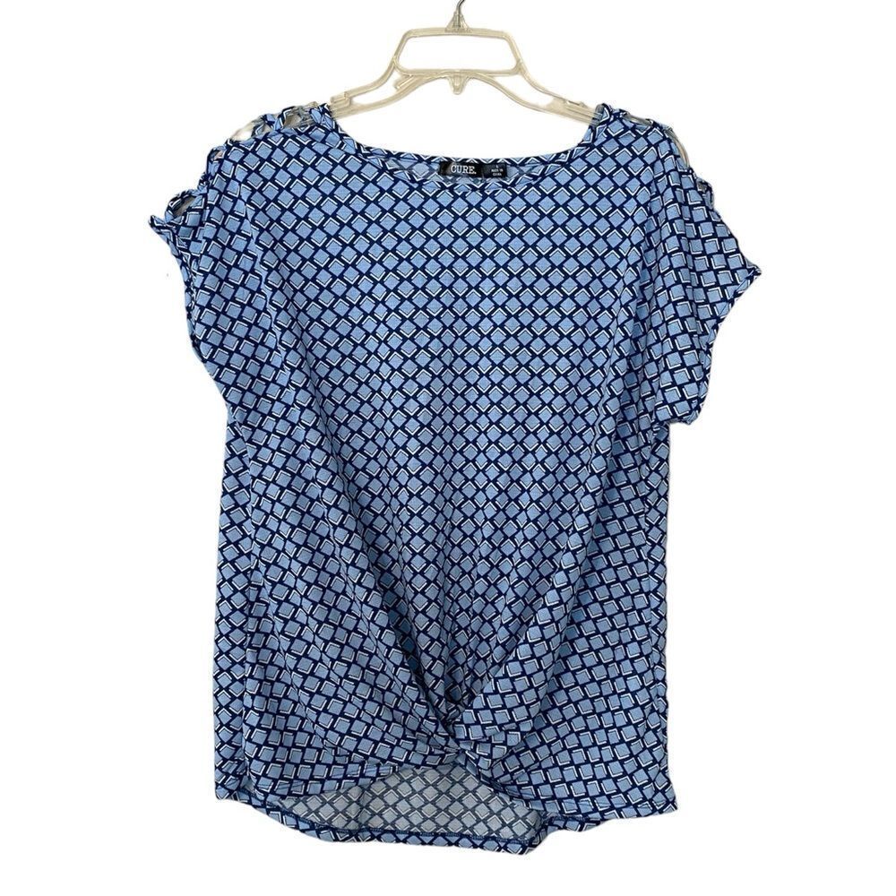 Cure Womans Geometric Top